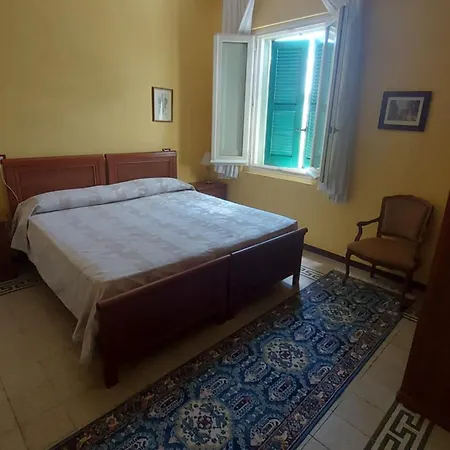 Regina Ξενοδοχείο 3*