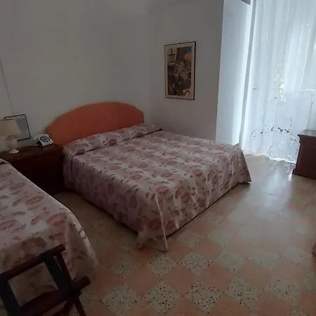 Hotel Regina 3*
