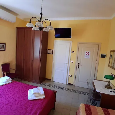 Hotel Regina 3*